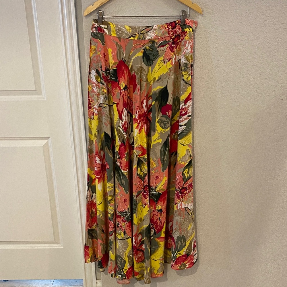 Neeru Kumar - Vibrant‎ Floral A-Line Skirt
